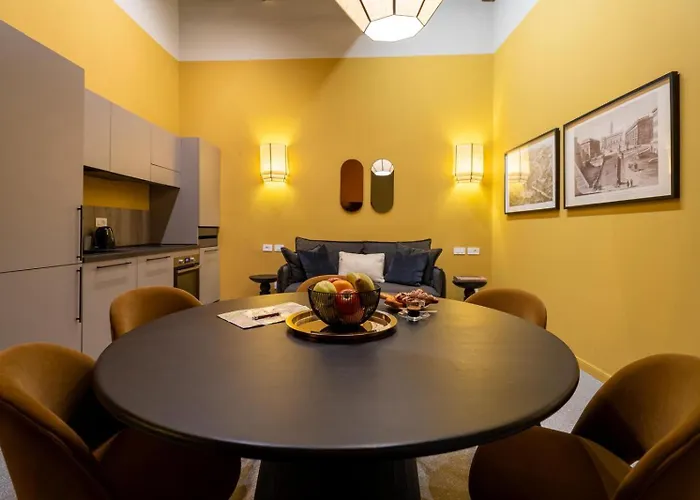 Maison Luxury Plaza