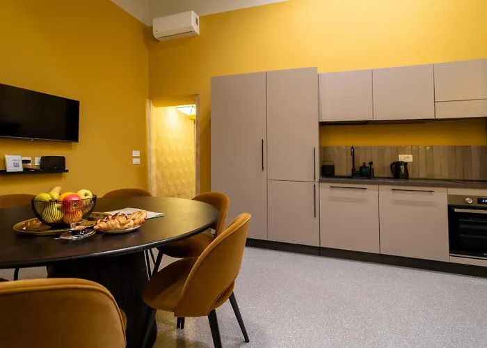 בית נופש Maison Luxury Plaza